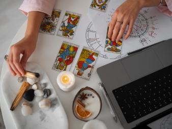 묘묘의 강의 패키지 :  <br>스토리를 만드는 실전 타로 + 돈버는 타로